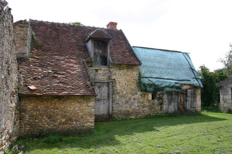 Locature (le Bas Durenet), logement et écurie.