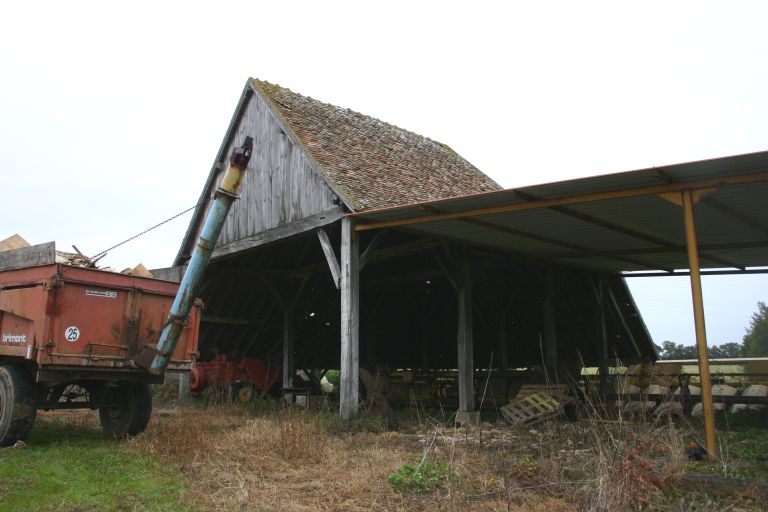 Le hangar.