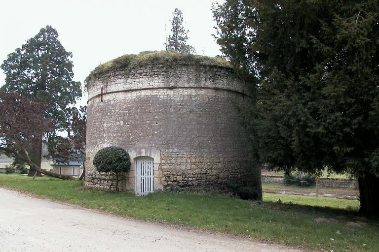 Pigeonnier.