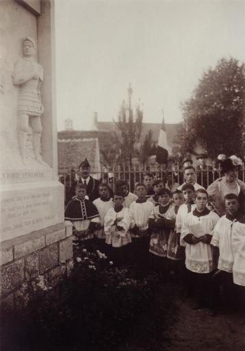 Inauguration du monument le 27 septembre 1931.