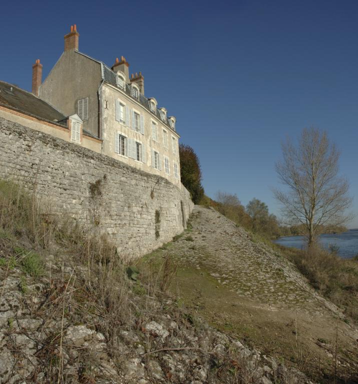 Vue d'ensemble vers l'amont.