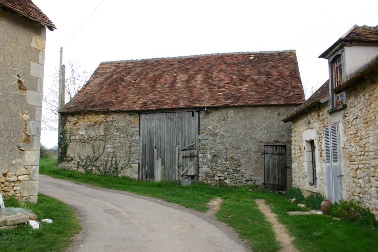 La grange.