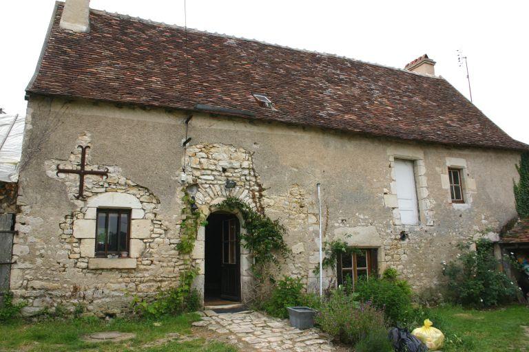 Bâtiment au bout du hameau, vue générale.