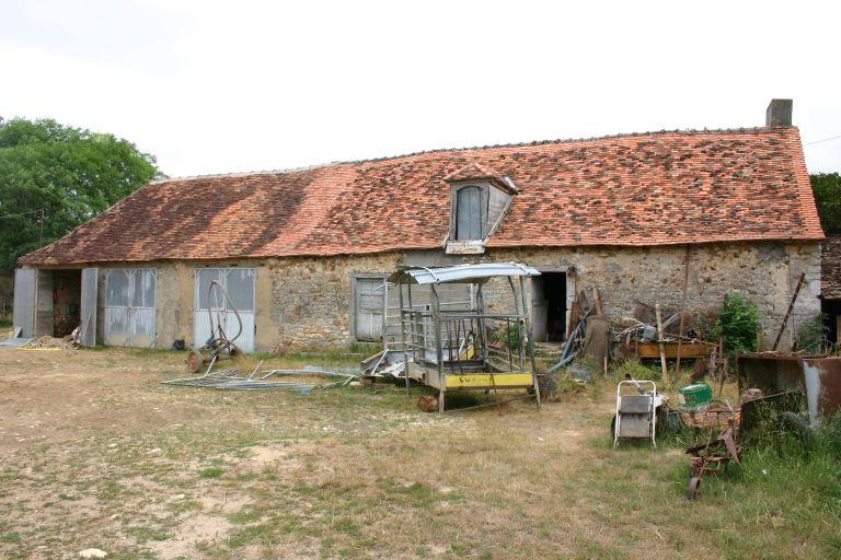 Etable et habitation d'origine.