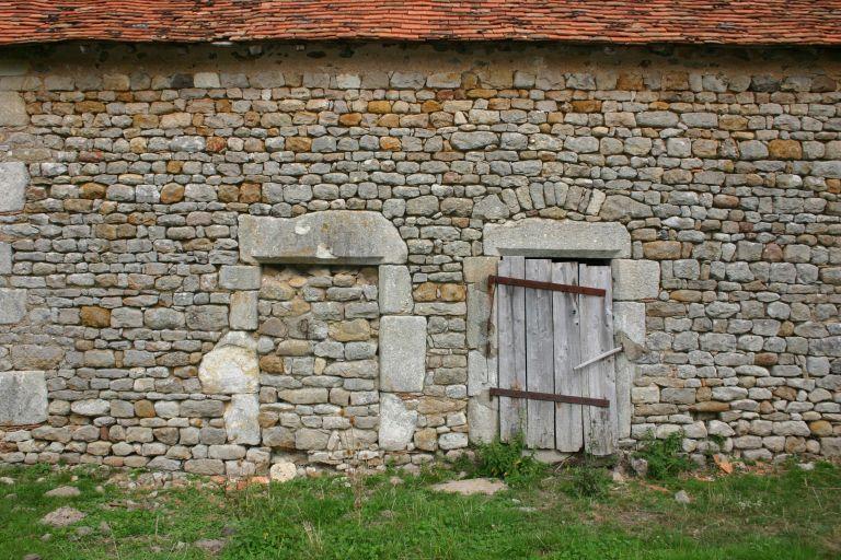 Portes de la bergerie.