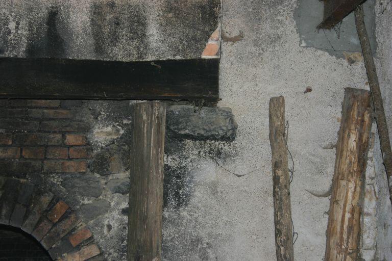 Cheminée du fournil.