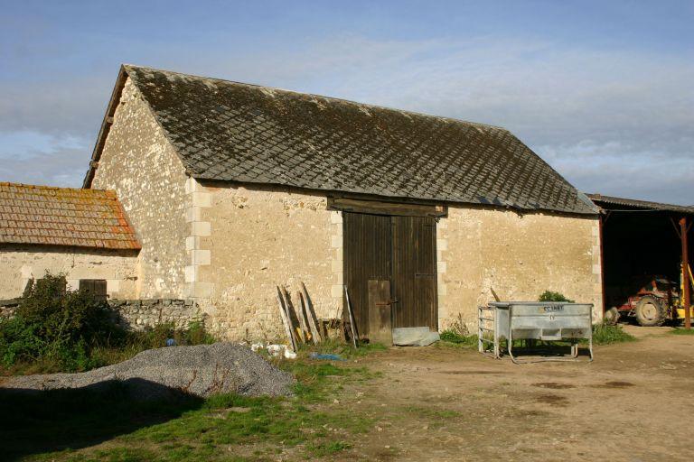 Grange de la ferme en carré (le Bureau).