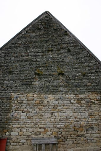 Pignon du bâtiment.
