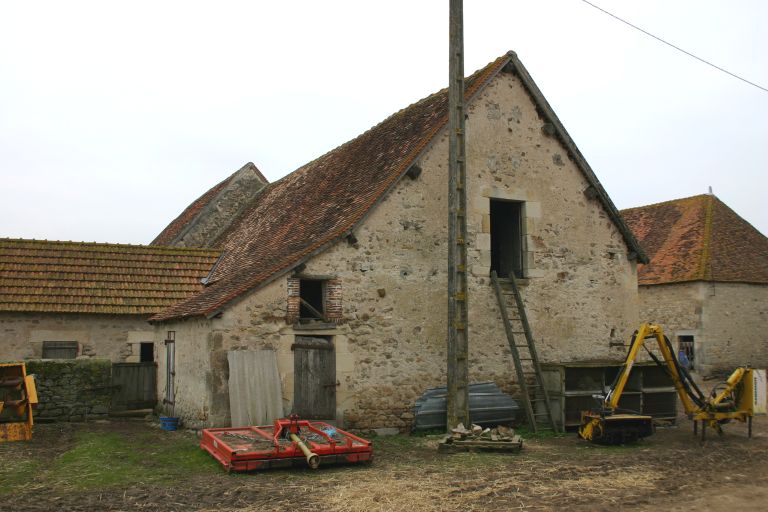 Pignon de l'écurie et appentis.