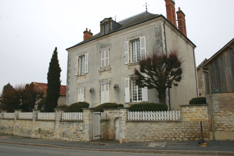 Maison bourgeoise type du début du 20e siècle, vue générale.