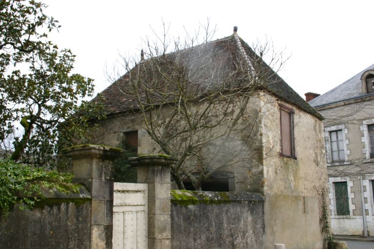 Remise à l'arrière.