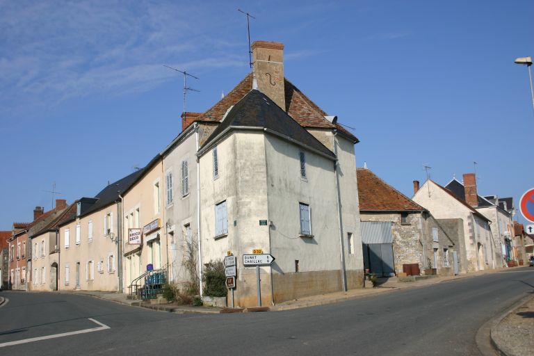 Carrefour de la rue du Bosquet et de l'avenue de la Liberté.