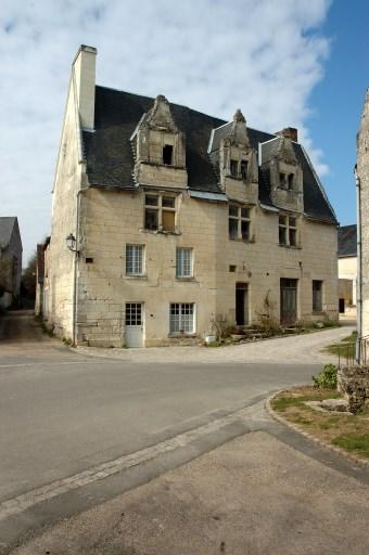 Vue d'ensemble de la façade antérieure, au sud-ouest.