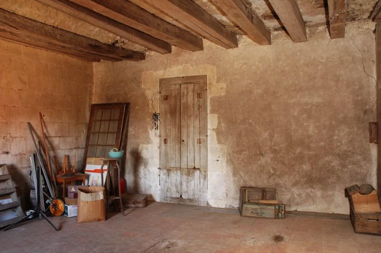 Salle de l'étage, dans la partie ouest de la maison : vue d'ensemble.