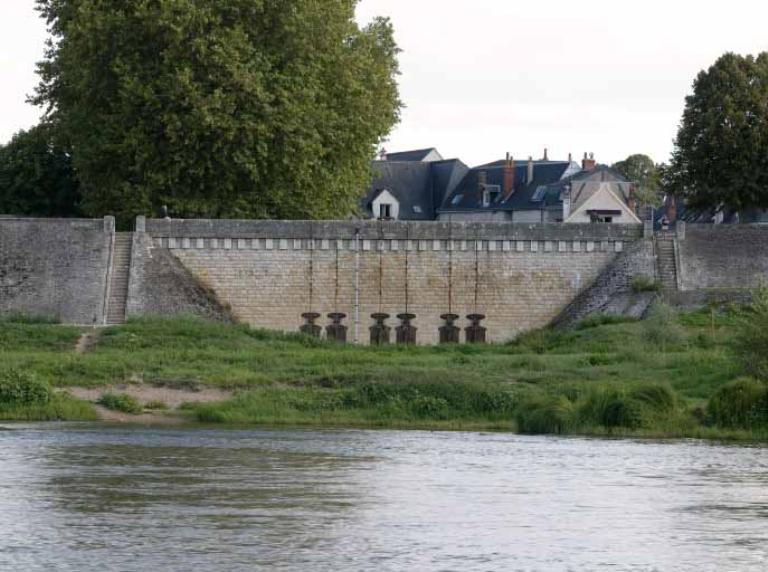 Extrait de la carte de Coumes (1848) complétée en 1858 par l'ingénieur Collin. Détail sur Saint-Cyr-sur-Loire. (archives départementales du Loiret, Liasse 30936). ; Extrait de la carte de Coumes (1848) complétée en 1858 par l'ingénieur Collin. Détail sur Tours (partie située en aval du pont de pierre). (archives départementales du Loiret, Liasse 30936). ; Extrait de la carte de Coumes (1848) complétée en 1858 par l'ingénieur Collin. Détail sur Saint-Cyr-sur-Loire. (archives départementales du Loiret, Liasse 30936). ; Extrait de la carte de Coumes (1848) complétée en 1858 par l'ingénieur Collin. Détail sur Saint-Cyr-sur-Loire. (archives départementales du Loiret, Liasse 30936). ; Extrait de la carte de Coumes (1848) complétée en 1858 par l'ingénieur Collin. Détail sur Saint-Cyr-sur-Loire. (archives départementales du Loiret, Liasse 30936). ; Extrait de la carte de Coumes (1848) complétée en 1858 par l'ingénieur Collin. Détail sur Saint-Cyr-sur-Loire. (archives départementales du Loiret, Liasse 30936).
