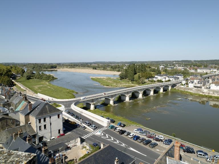 Port dit port du canal de jonction Cher Loire