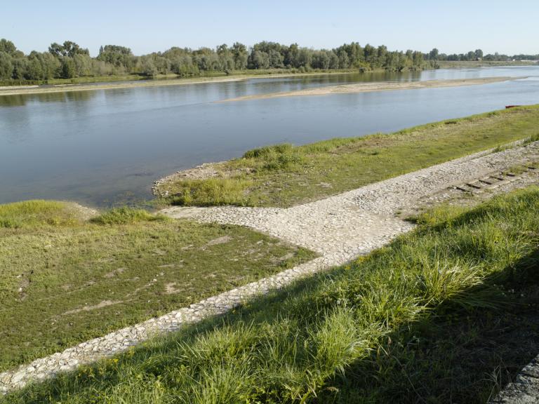 Vue d'ensemble vers le fleuve.