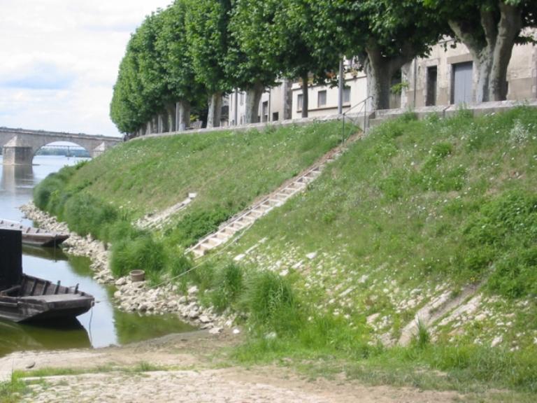 Perré de rive quai Joffre (1).