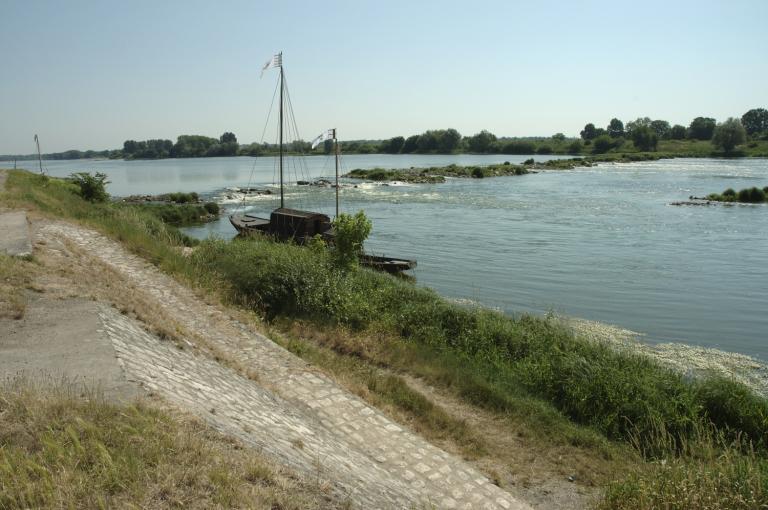 Vue d'ensemble vers l'amont.