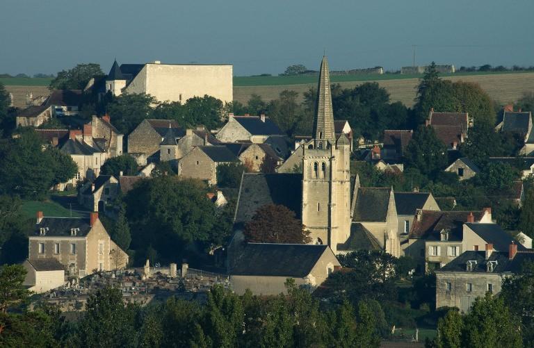 Vue générale au sud depuis Crouzilles.