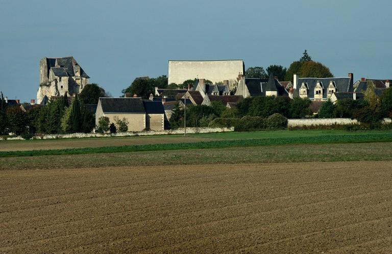 Vue générale prise de l'est.