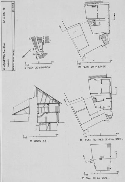 Première maison : plan de situation, plans et coupes de la cave, du rez-de-chaussée et du premier étage.