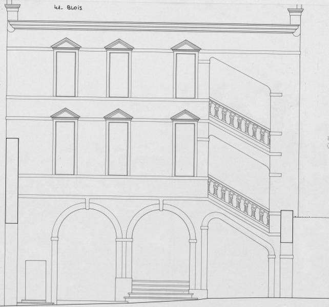 Restitution de la façade sur cour.