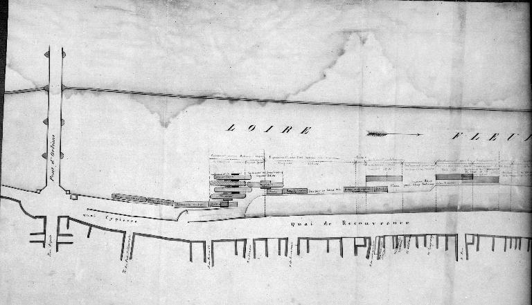 Plan relatif aux concessions réclamées par les commissionnaires de roulage à Orléans, 20 février 1845, par l'ingénieur ordinaire Delaitre. Partie amont du port de Recouvrance. (archives départementales du Loiret, 2 S 12. DCT 594). ; Plan relatif aux concessions réclamées par les commissionnaires de roulage à Orléans, 20 février 1845, par l'ingénieur ordinaire Delaitre. Partie amont du port de Recouvrance. (archives départementales du Loiret, 2 S 12. DCT 594).