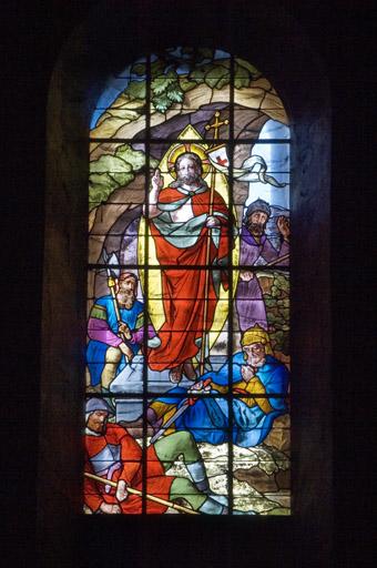 Vue d'ensemble. Verrière située dans le choeur et réalisée par le peintre verrier Gaspard Gsell (1814-1904). Une maquette de ce vitrail est conservée au Musée Carnavalet à Paris.