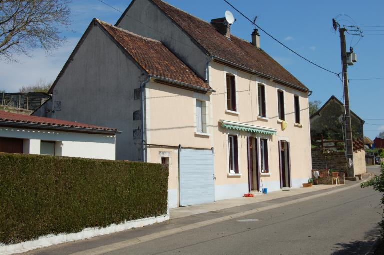 Ancienne ferme 1, vue générale depuis le sud.