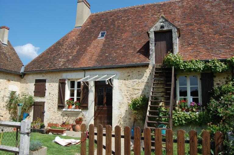 Partie ouest du logis, toit à porcs et poulailler, élévation sud.