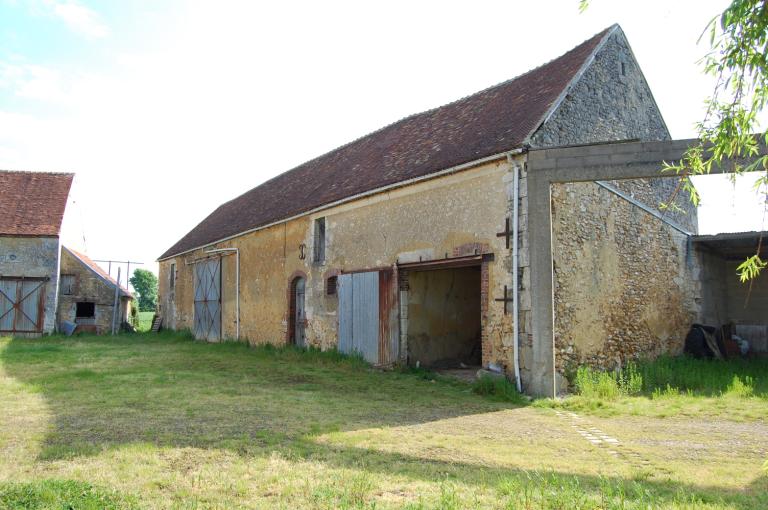 Grange-étable, vue depuis l'ouest.