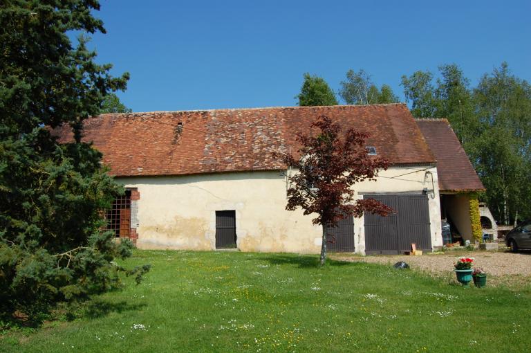 Grange-étable, élévation sud-est.