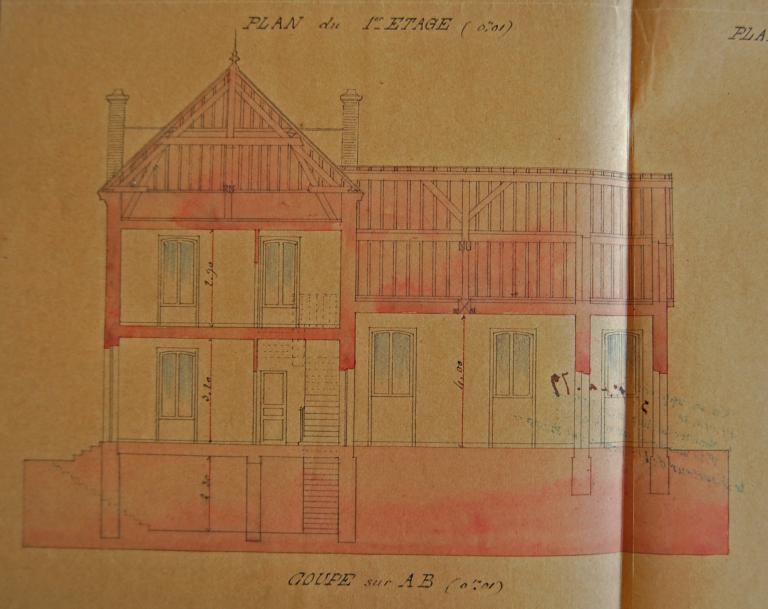 Projet de construction d'une mairie-école, élévation et coupe dressées par l'architecte Proust en 1878. (Archives départementales d'Eure-et-Loir, 2 O 2181).