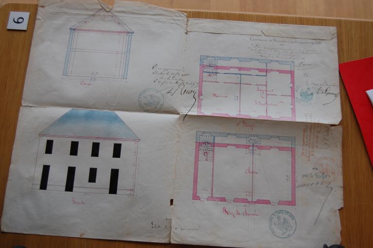 Plan du projet de construction de la mairie, de la maison d'école et du logement de l'instituteur dressé par l'architecte Vareau en 1859. (Archives départementales d'Eure-et-Loir, 2 O 575).