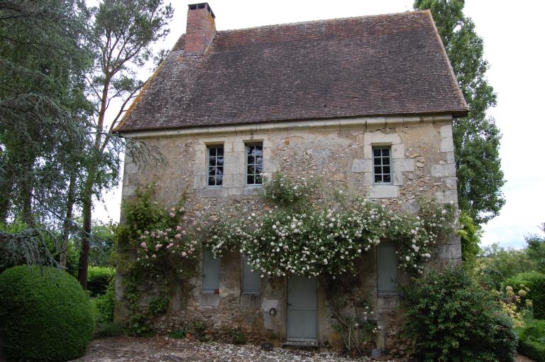 Vue générale depuis le sud. ; Les Cottières, manoir.