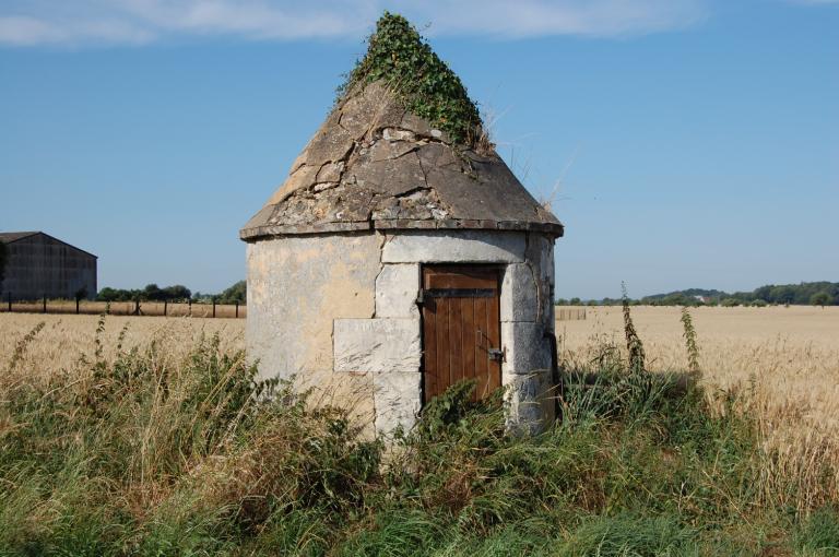 Les Corbières, puits.