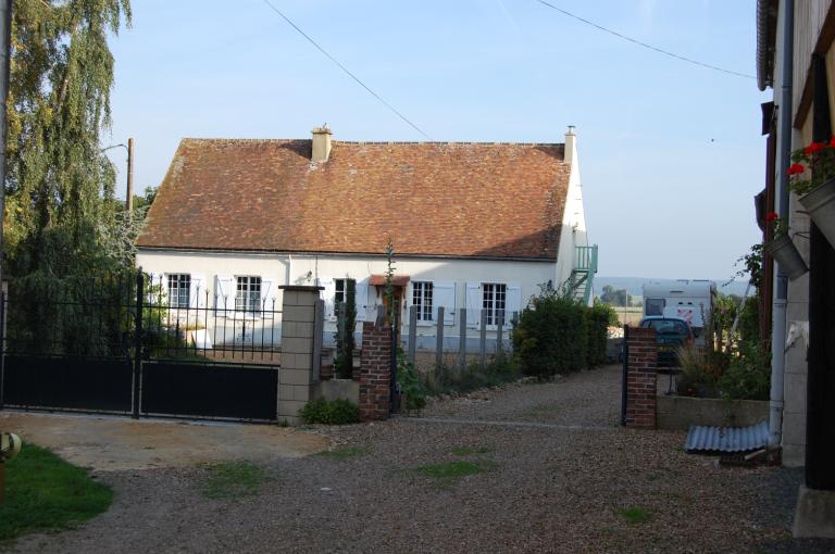 Vue générale du logis principal depuis le sud.