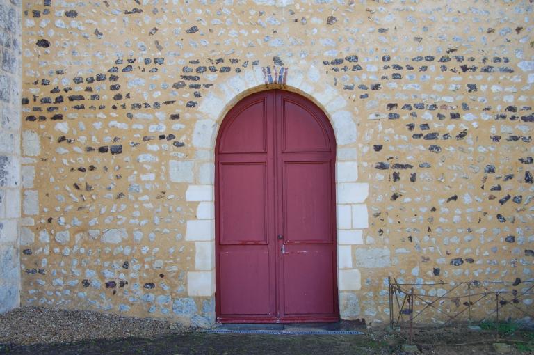 Façade occidentale, détail de la porte.