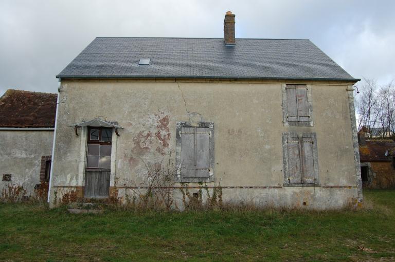 Façade du logis sur la cour.