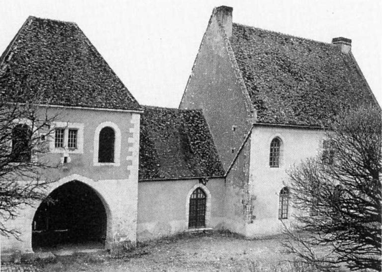 Logis manorial et corps de passage, élévation sud-est (cliché Christophe Adde, années 1980).