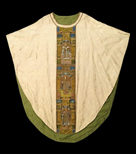 Orfroi ventral de la chasuble.