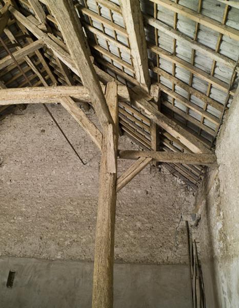 Partie haute du poteau III nord-est.