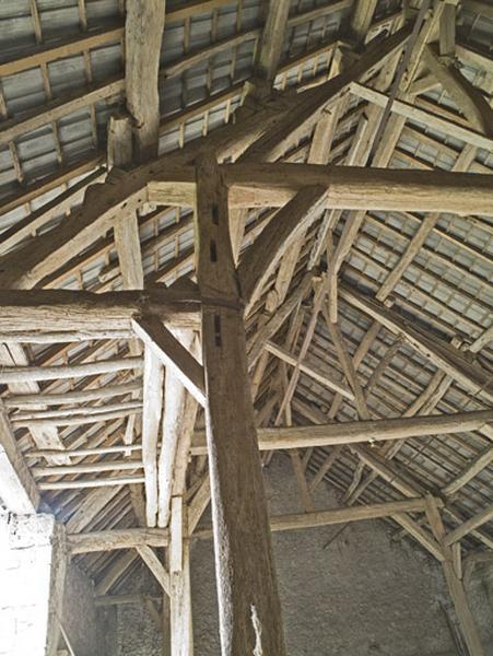 Poteau I sud-ouest de la charpente.