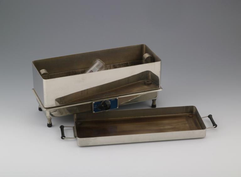 Instruments médicaux : 2 stérilisateurs Poupinel