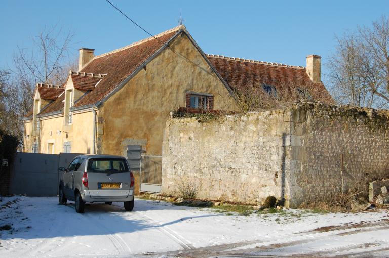 La Tubenie, ferme. ; Ferme 1 (non étudiée), vue générale depuis le sud.