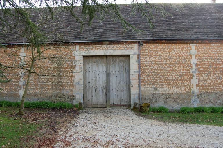 Aile sud-est de l'ancienne ferme (grange), vue depuis le nord-est.