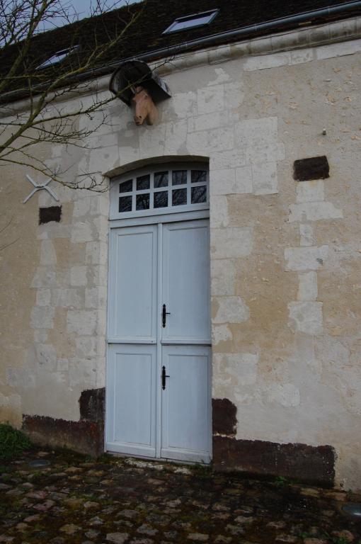 La jumenterie, élévation nord-ouest, détail de la porte de l'écurie.