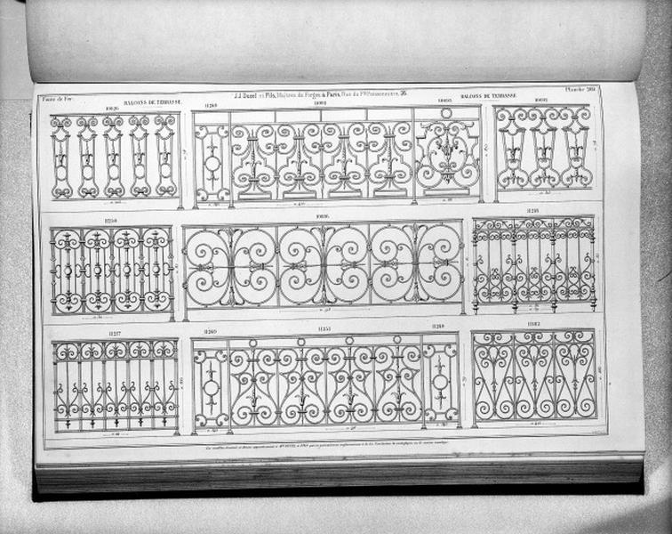 Planche 269 du catalogue de la fonderie d'art Ducel : balcons de terrasse.