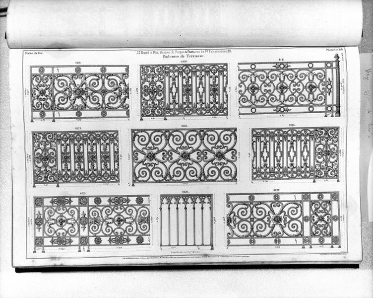 Planche 89 du catalogue de la fonderie d'art Ducel : balcons de terrasse.